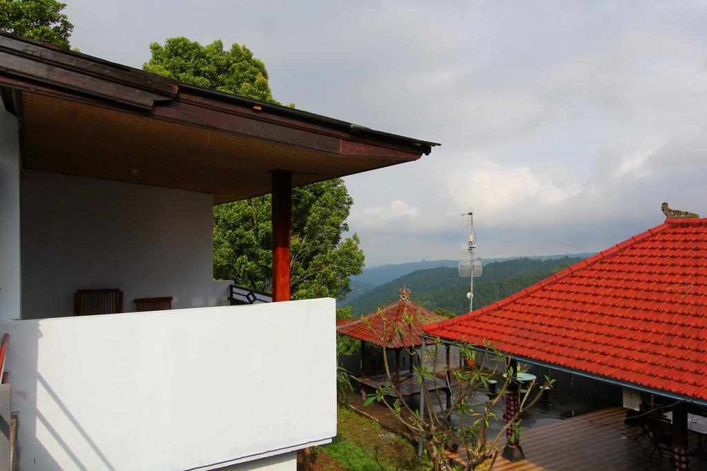 Adila Warung And Homestay Munduk エクステリア 写真