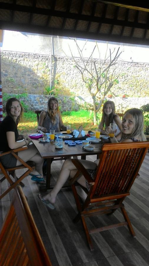 Adila Warung And Homestay Munduk エクステリア 写真